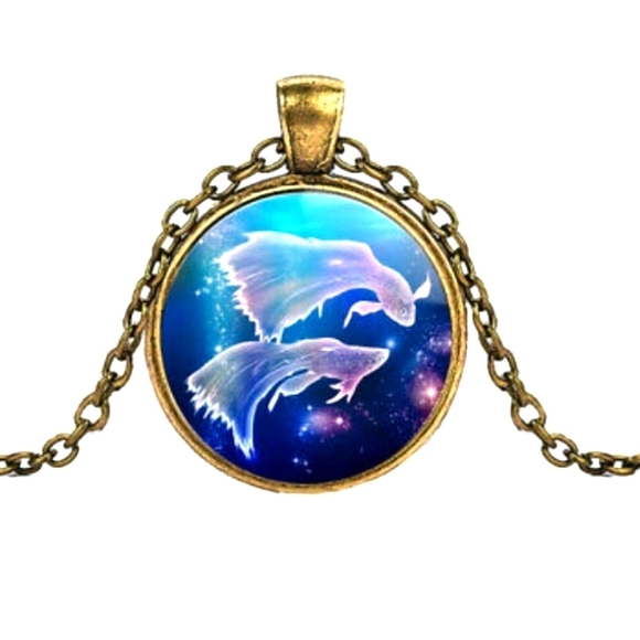 Pisces 🐚 Zodiac Artistic Circle Pendant - Picture 2 of 7